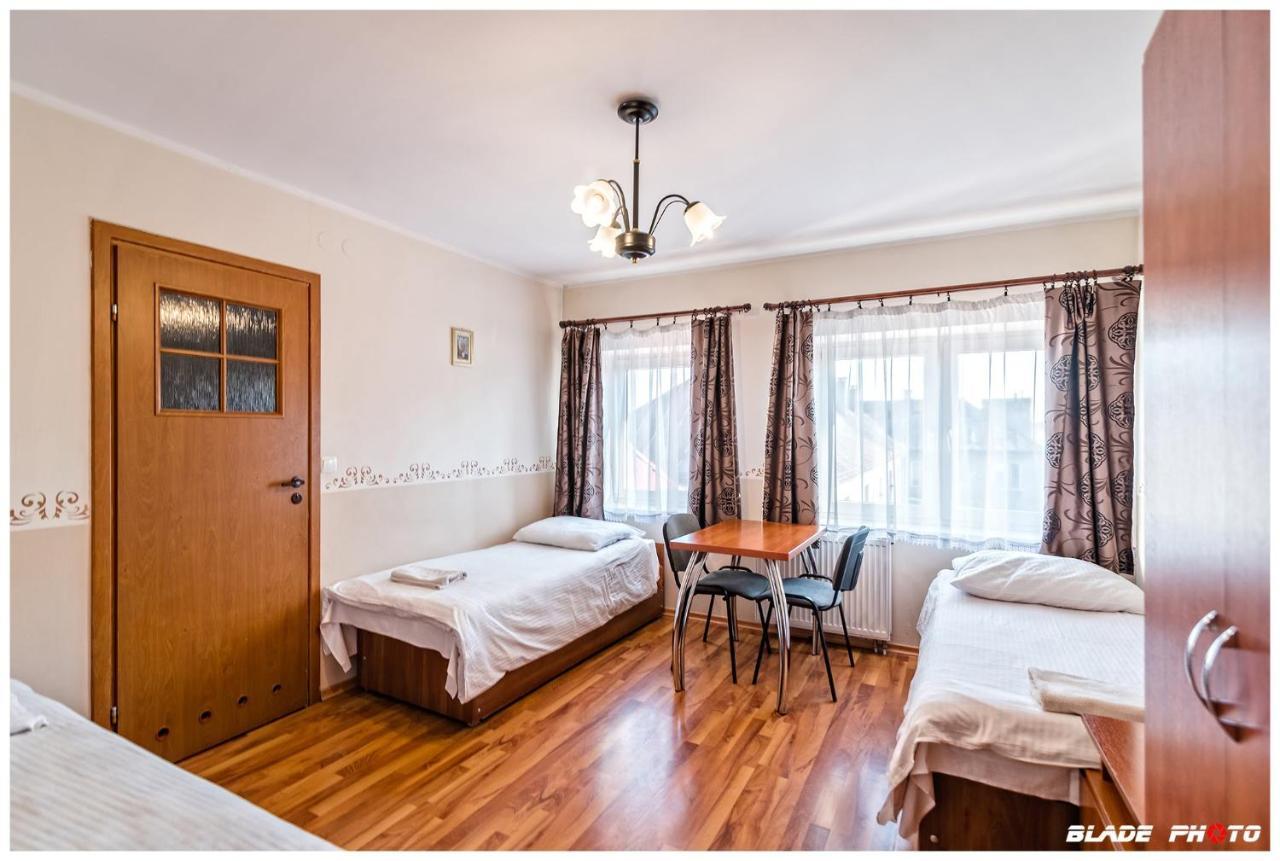 Hotel Warka Esterno foto