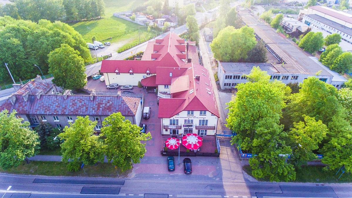 Hotel Warka Esterno foto
